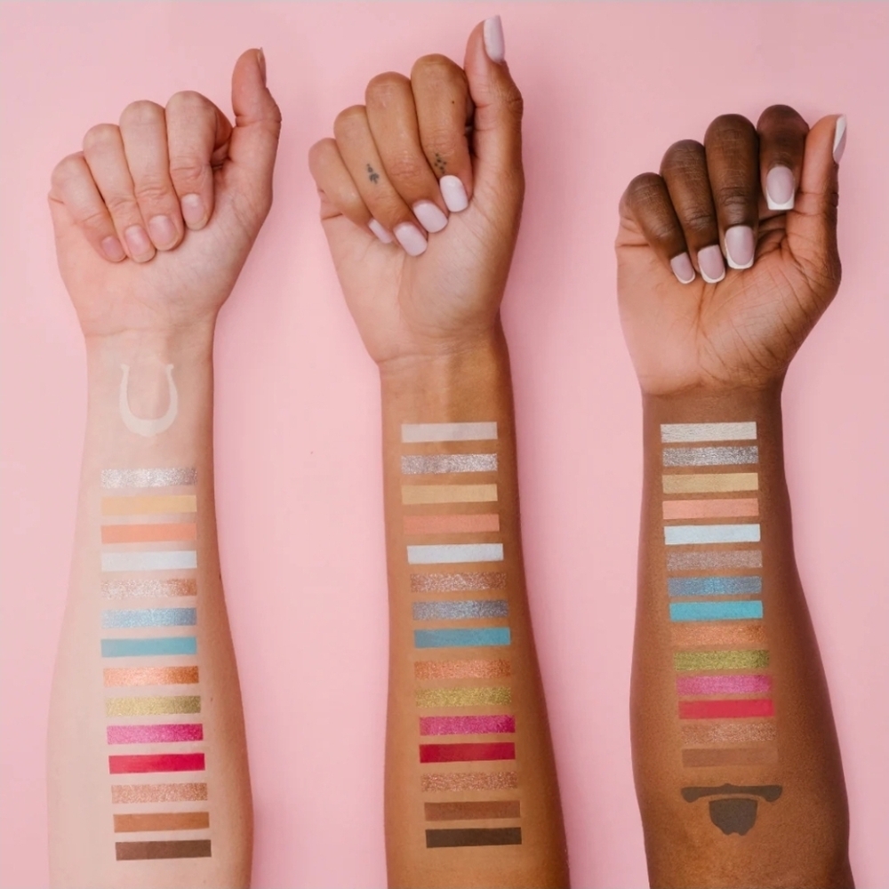 Jeffree Star Cosmetics Cowgirl Queen Artistry Palette. - Picture 4 of 10